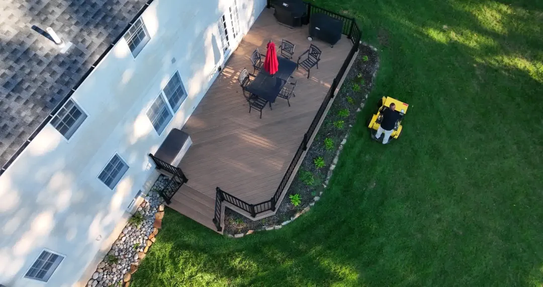Green Lawn Fertilizing ad