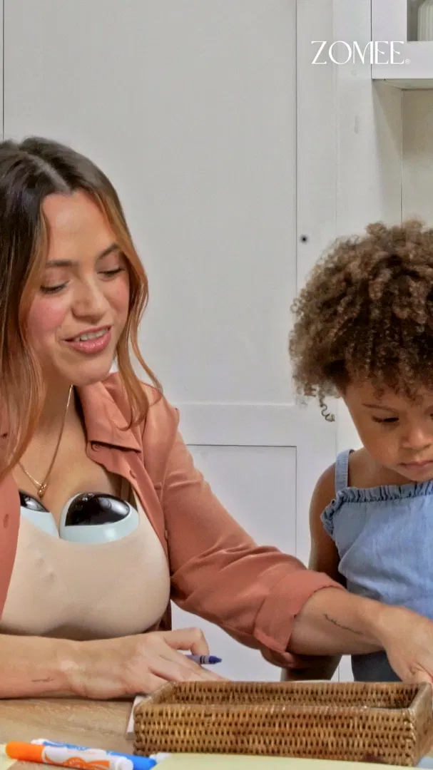 Zomee Breast Pumps ad