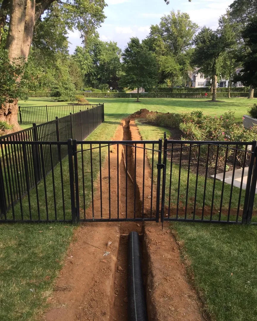 Scenic View Landscaping & Design Specialist ad